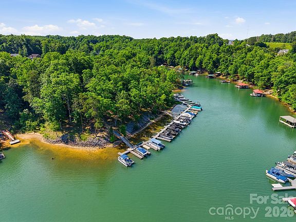 3rd image of 2530 Shady Reach Ln