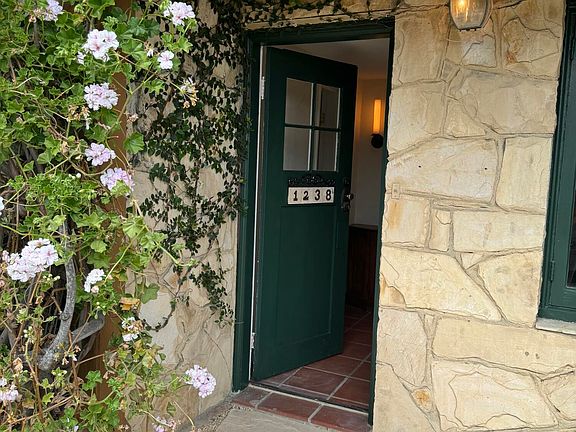 3rd image of 1238 1/2 E Cota St #A