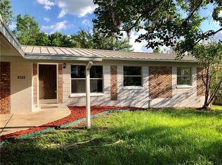 1615 Hampton Rd, Leesburg, FL 34748