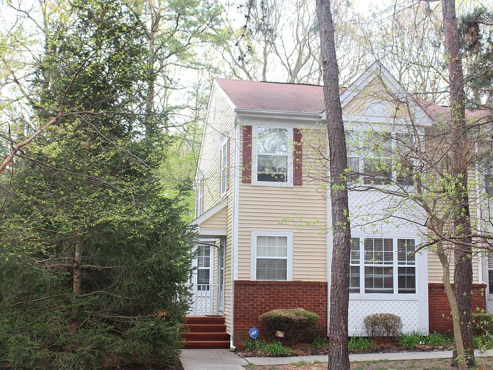 Townhouse Front outside