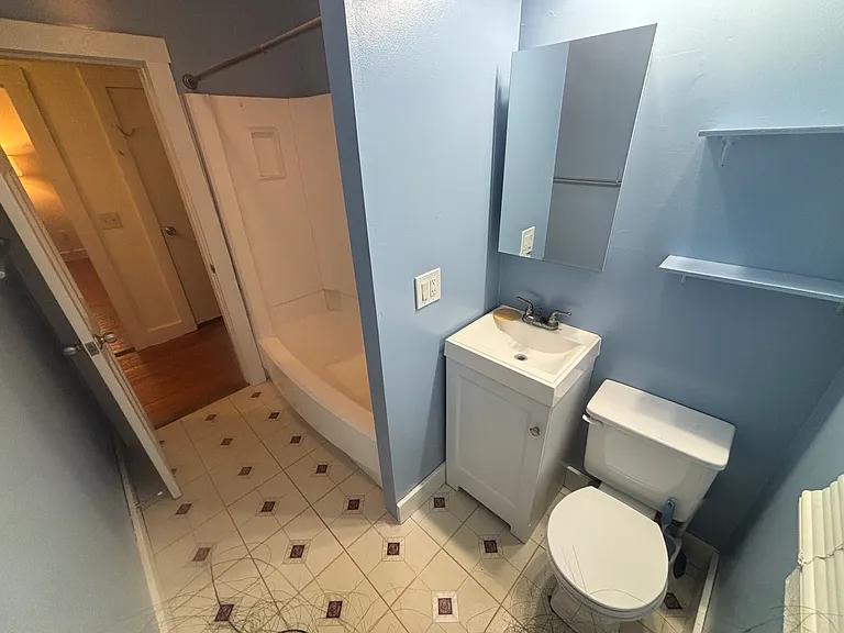 478 Main St #2 — Photo 4