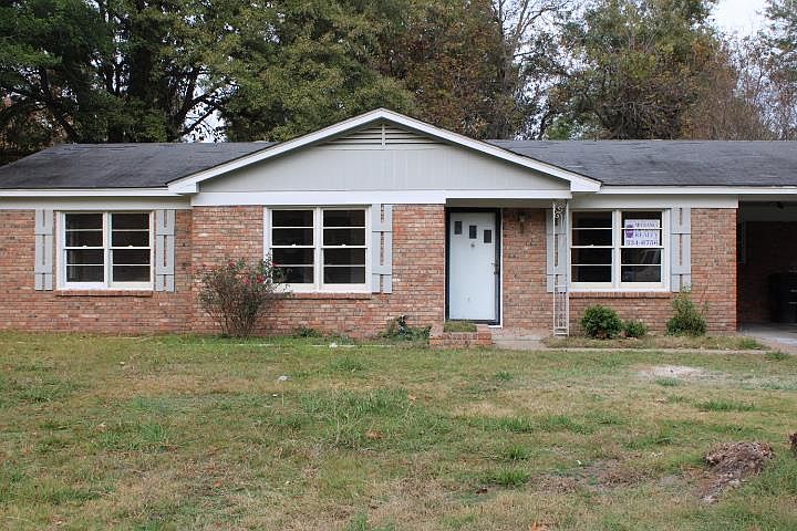 1st image of 220 Teresa Dr