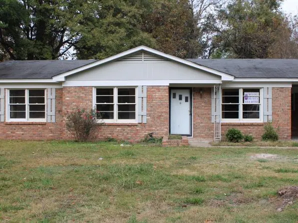 220 Teresa Dr, Osyka, MS 38701