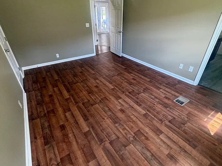 Bedroom cont...