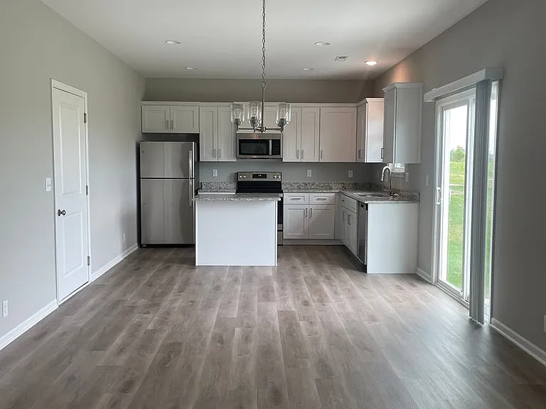 9130 SW 2nd St — Photo 5