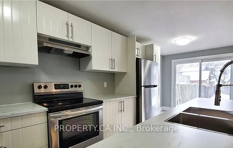 43 Barrett Cres — Photo 9