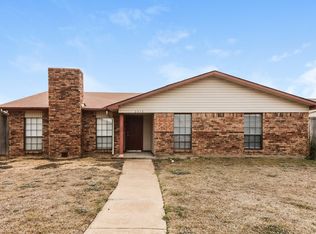 2210 Proctor Dr, Carrollton, TX 75007