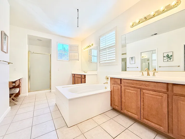 863 Dederick Ct — Photo 47