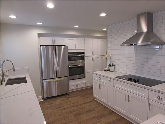 5th image of 630 S Orange Grove Blvd APT 1