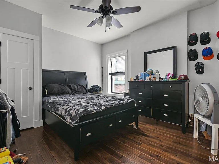4631 Washington Ave — Photo 9