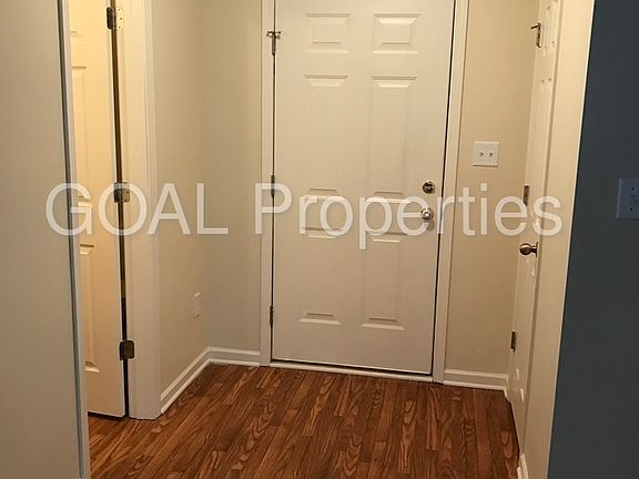 3rd image of 3107 Brandenburg Dr