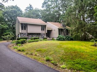 9 Emerald Dr, Derry, NH 03038