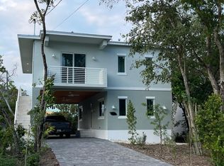 24 Coral Dr, Key Largo, FL 33037