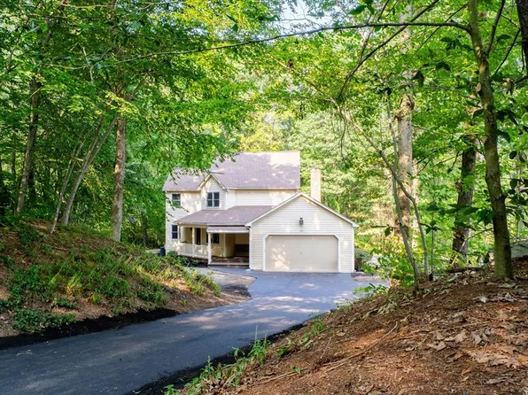 180 Pike Ave, Attleboro, MA 02703