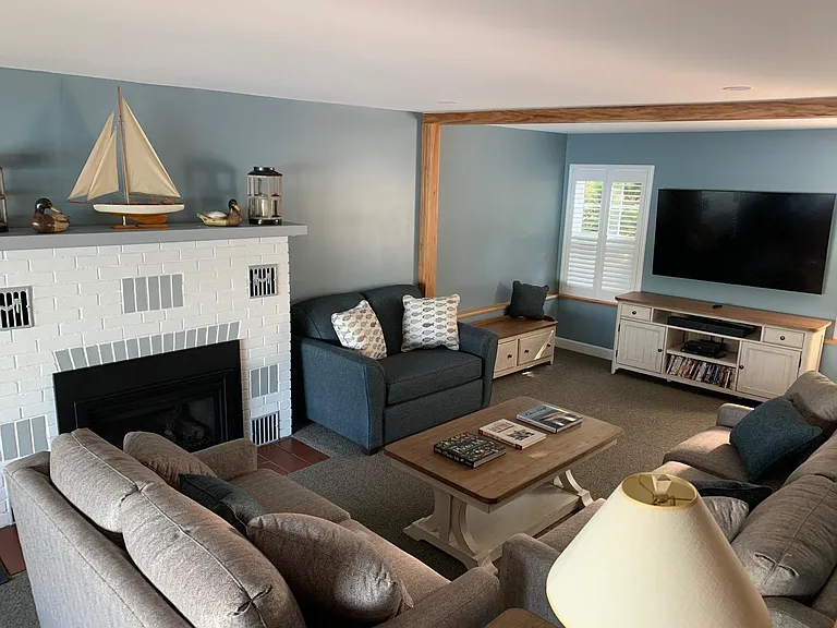 5670 E Lake Rd — Photo 3
