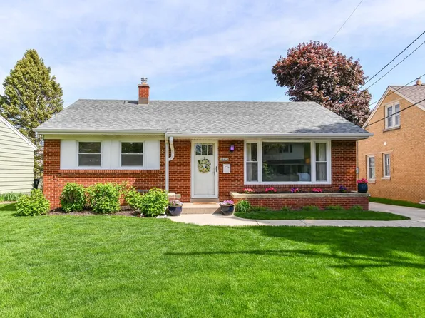 10618 West Michigan STREET, Wauwatosa, WI 53226