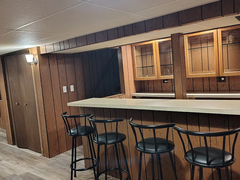 390 Diane Dr — Photo 12