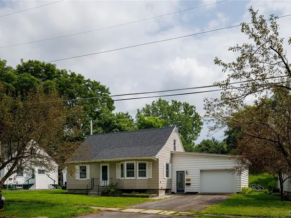 119 Iroquois Ave W, Watertown, NY 13601