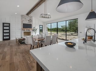 19615 Single Peak Cv, Spicewood, TX 78669