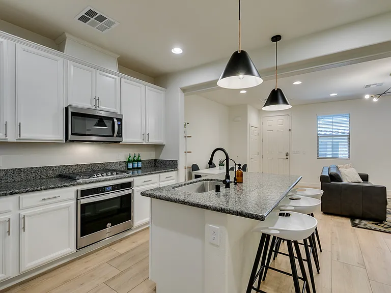 77 Alamere Falls Dr — Photo 26