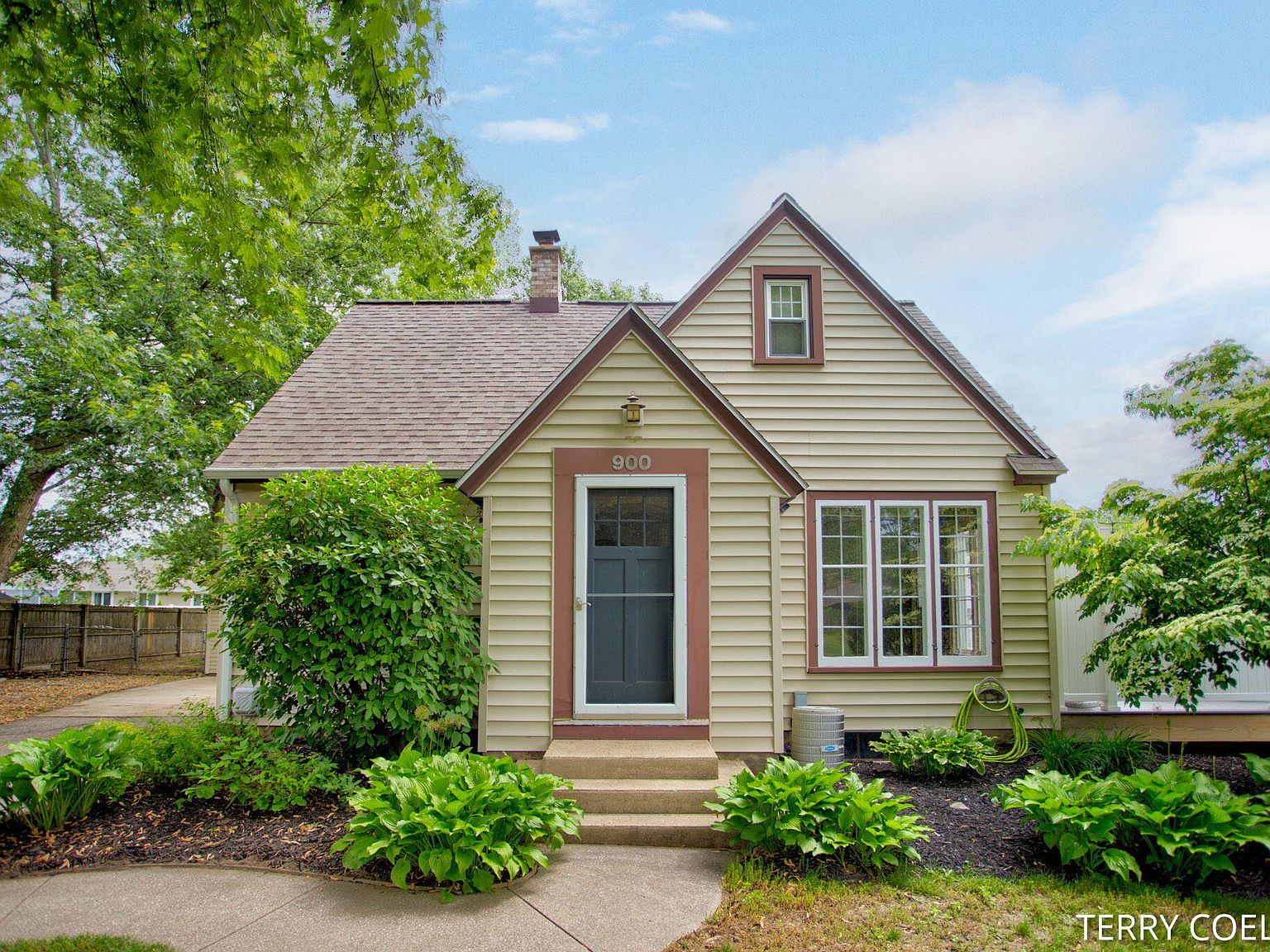 900 W 32nd St, Holland, MI 49423 Zillow