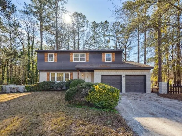 1605 Plover Rd, Jonesboro, GA 30238