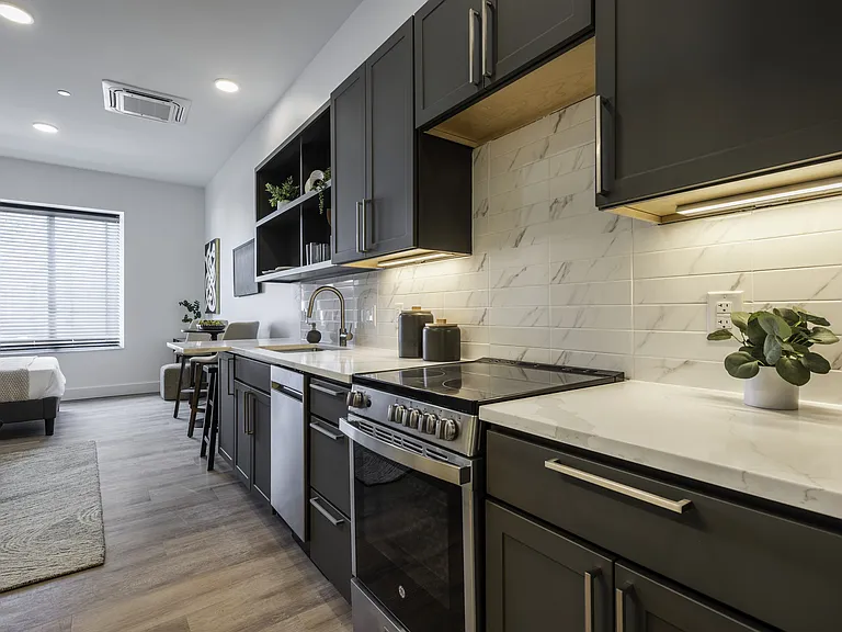Maple Square Apartments — Photo 20