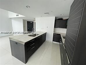 5th image of 200 Biscayne Boulevard Way APT 901