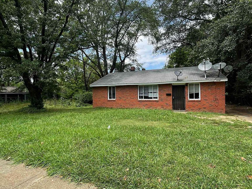 1st image of 2740 Lola Ave