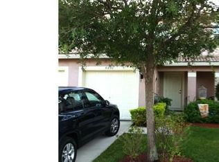 8630 S Southgate Shores Cir, Tamarac, FL 33321