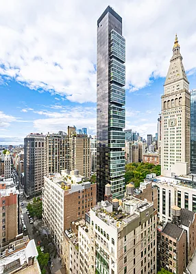 Sold by Compass | media 10