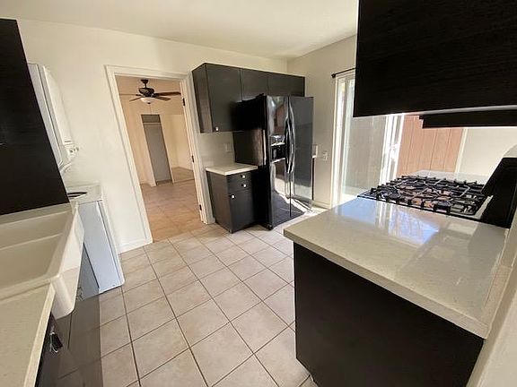 Dishwasher, Disposal, Apron Sink, Gas stove