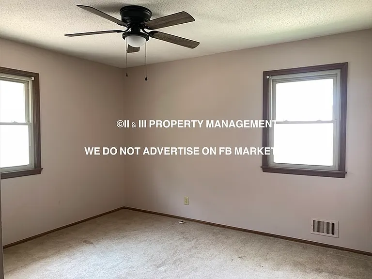 1410 SW Sunset Ave — Photo 7