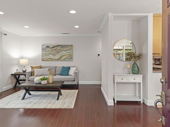 5th image of 336 San Miguel Ct APT 1