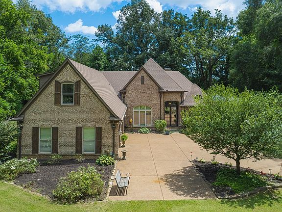 3rd image of 1290 Crystal Springs Dr