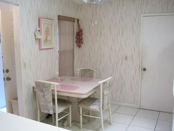 3rd image of 10615 Palm Leaf Dr APT B