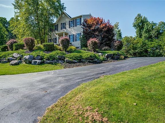 4th image of 7982 Everglades Dr