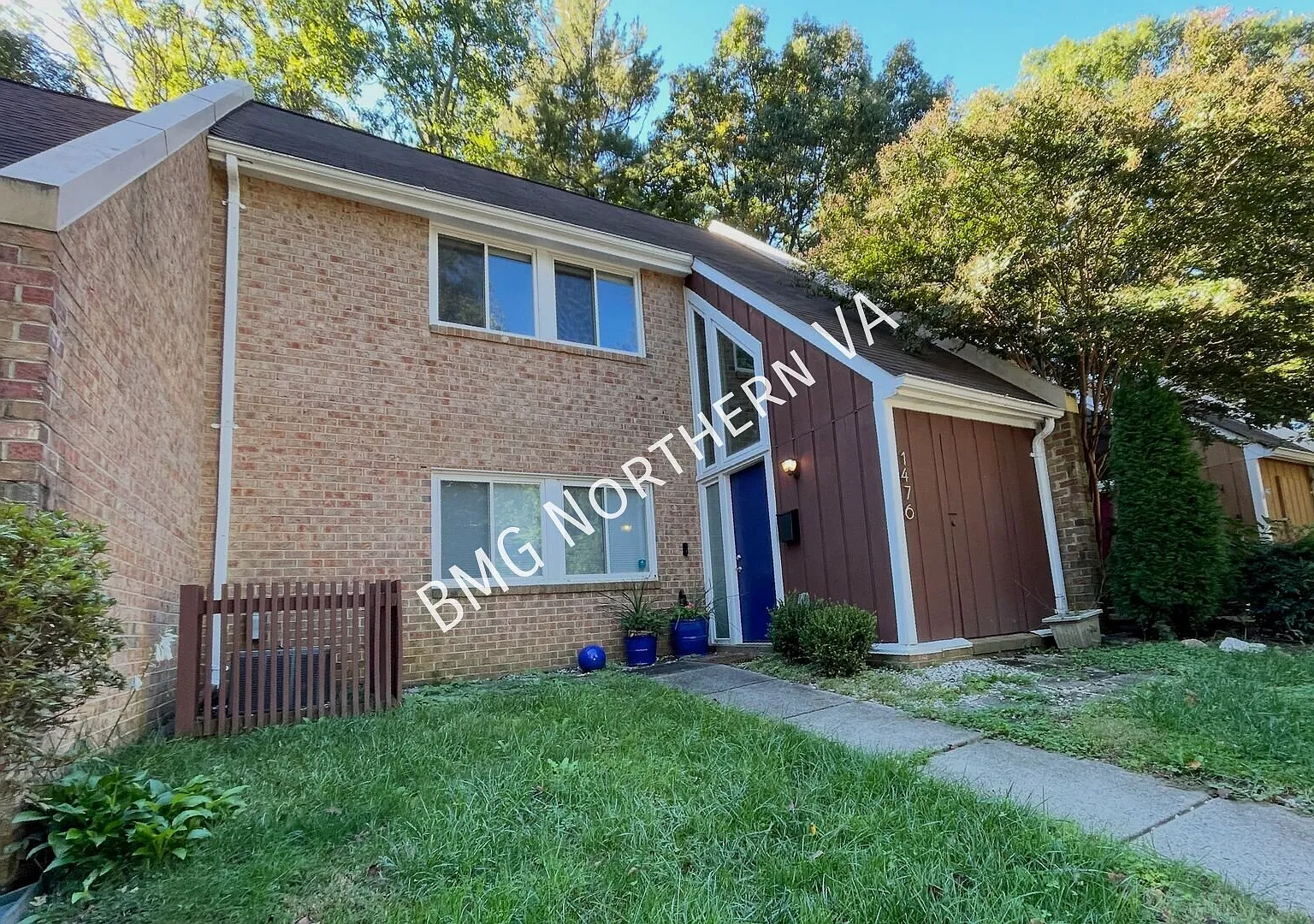 Relaxing 3 Bed 2.5 Bath Townhome In Serene Forest Edge — Photo 1