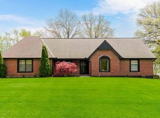 1027 W Burning Tree Dr, Kansas City, MO 64145