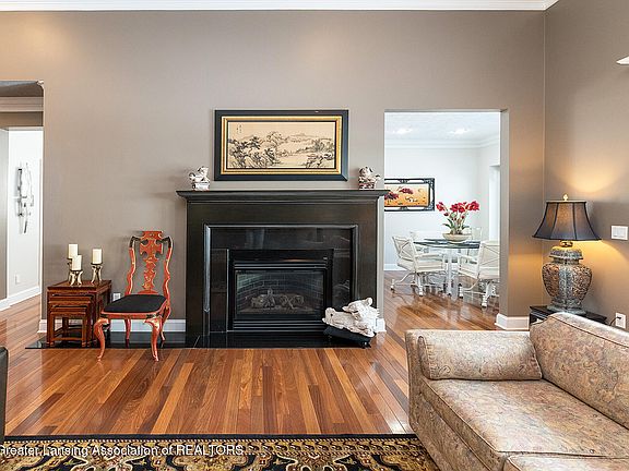 5th image of 6131 E Longview Dr