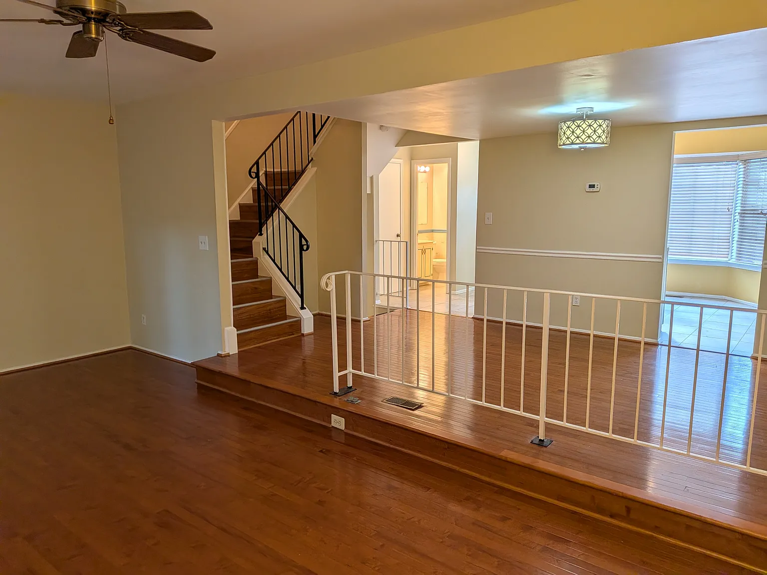 3 bed, 2.5 bath, 1386 sqft, $2,380 — Photo 4