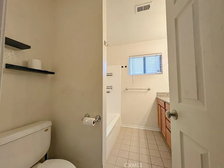 1965 Coulston St #10 — Photo 38
