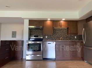 891B Westview Way, West Kelowna, BC V1Z 3Z3