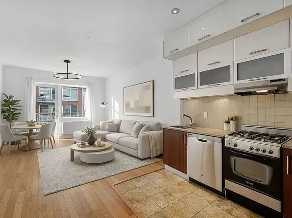 41-26 27th St #C7, Long Island City, NY 11101