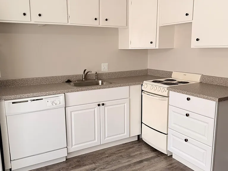 4450 E Pikes Peak Ave #138 — Photo 2