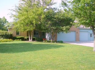 418 Ridge Dr, Hooper, NE 68031