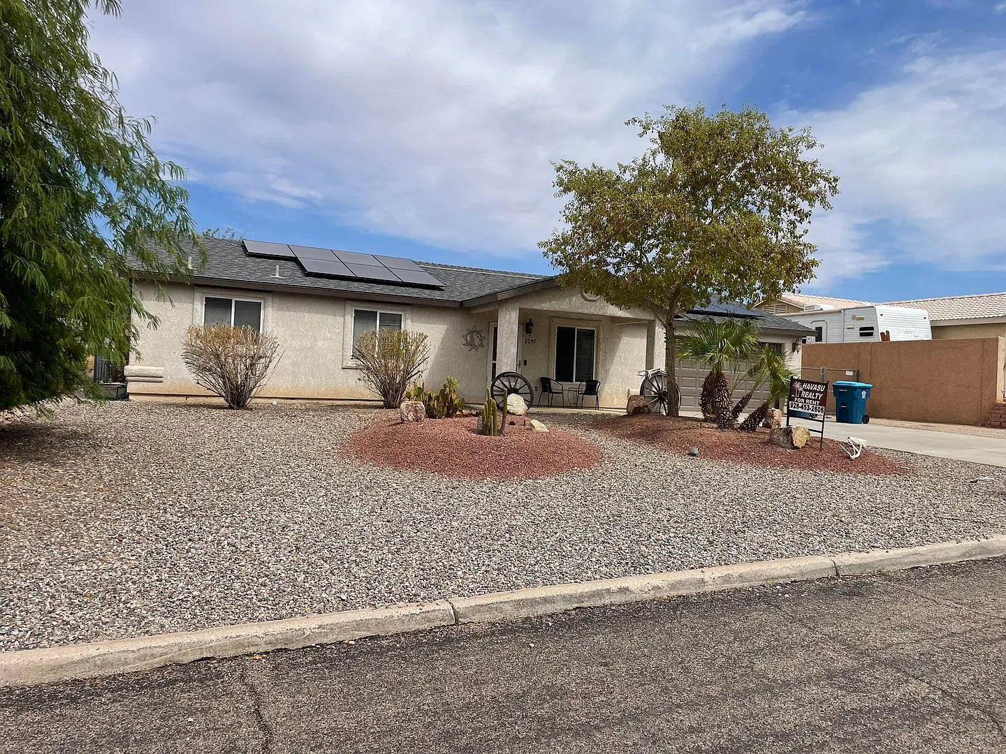 Ready for a showing. Call Havasu Realty! — Photo 2