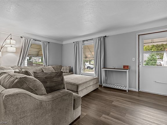 4th image of 4808 Kenmore Ave