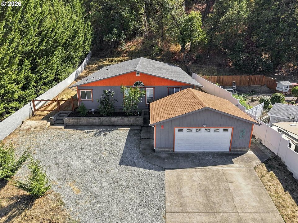 1st image of 224 Aker Dr