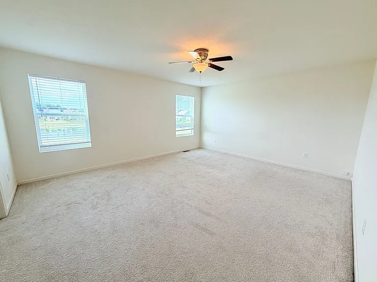 2513 Shadow Bend Dr — Photo 13